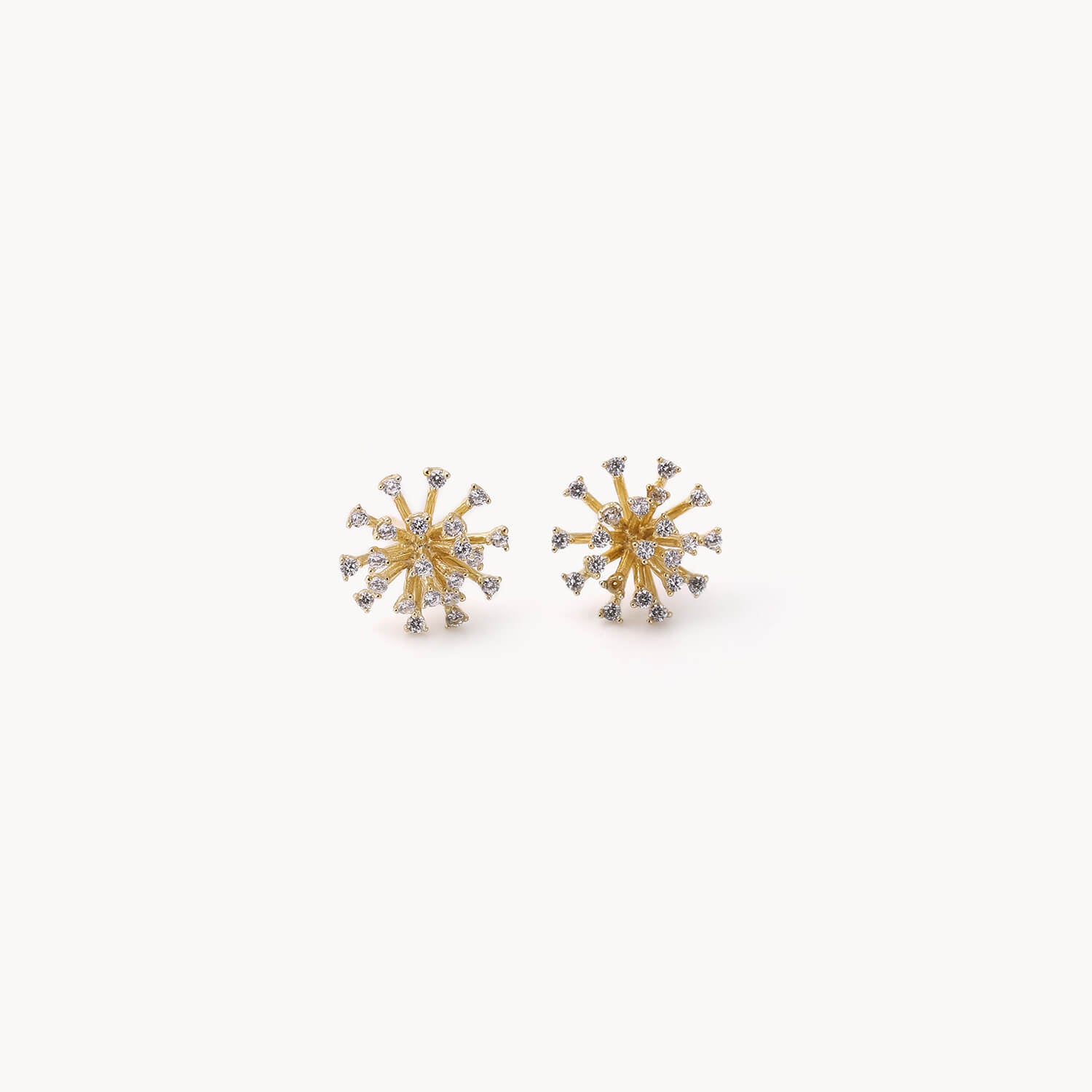 Small exquisite zirconium earrings