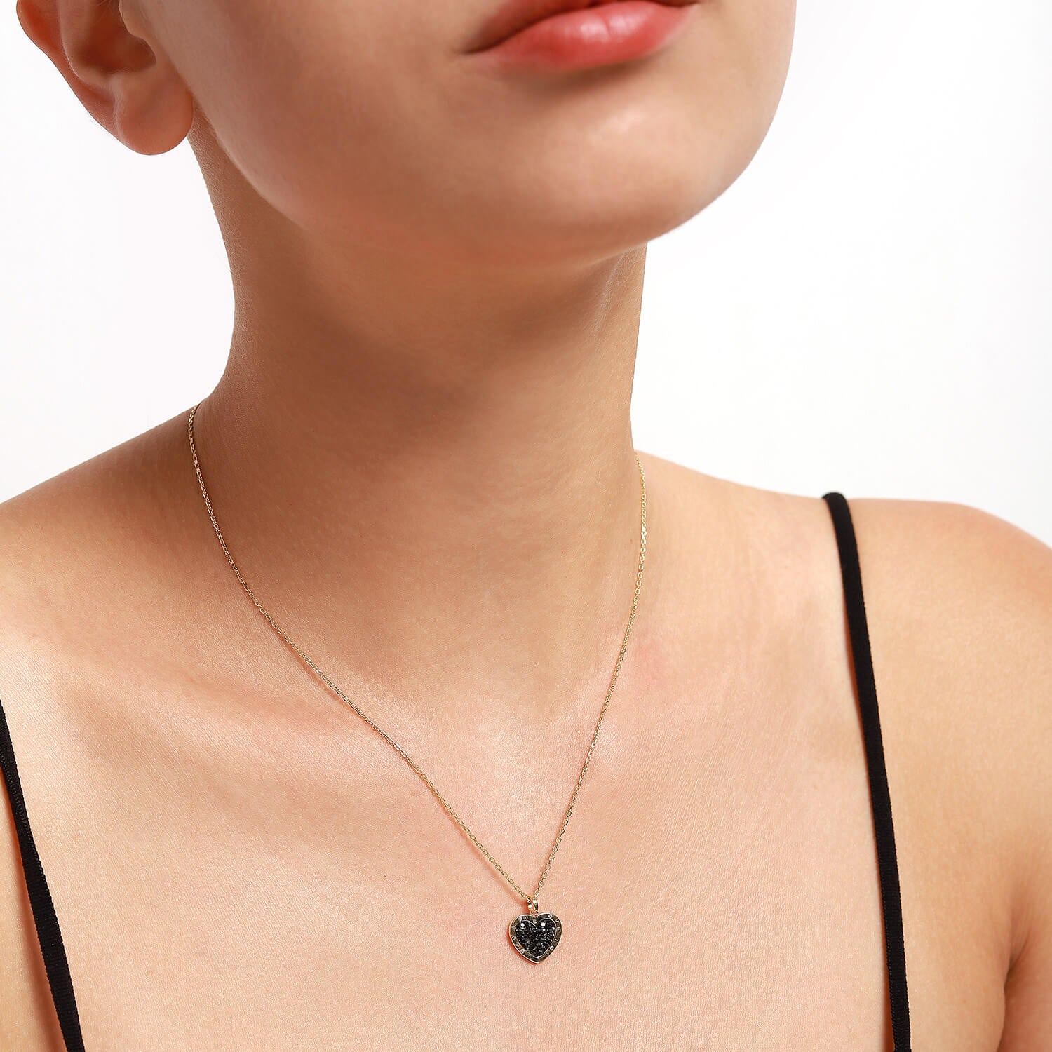 Exquisite Peach Heart Inlaid Zirconium Necklace